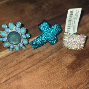 Charming Charlie Turquoise and Multicolor Rings Set